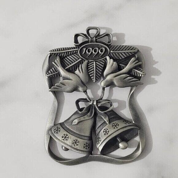 3/$25 1999 Avon Fine Collectibles Pewter Season of Peace Christmas Ornament - Picture 1 of 3